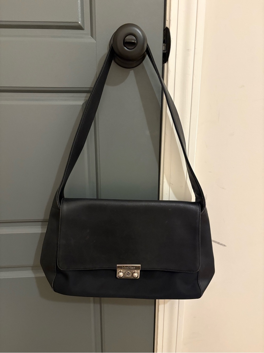 MaxMara Black Leather & Nylon Shoulder Bag Made in Italy